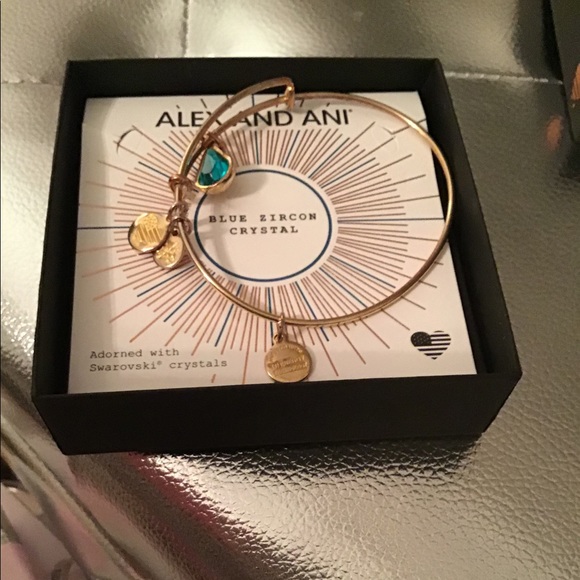 Beautiful Alex and Ani bracelet - Picture 2 of 2